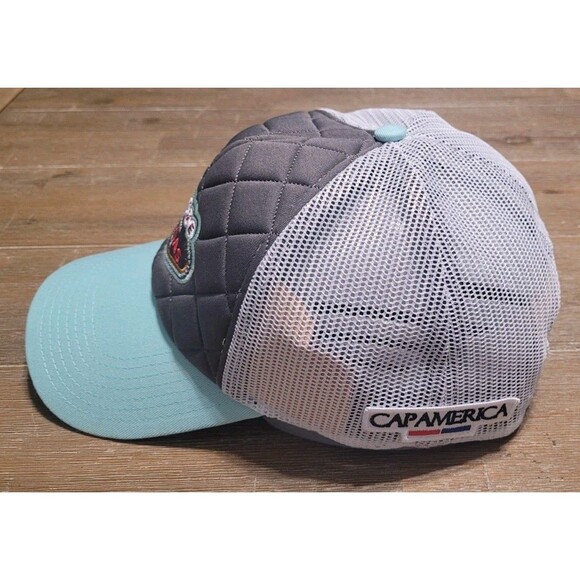 Welcome To Fabulous Las Vegas NEW Blue Gray White Trucker Hat Snapback Cap - Picture 2 of 6